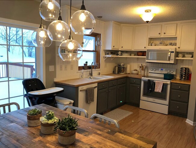 Photo - 3338 7th St NW