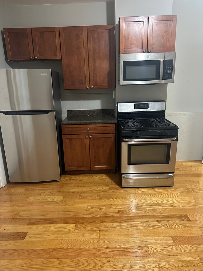 Photo - 33 Algonquin St Unit 2