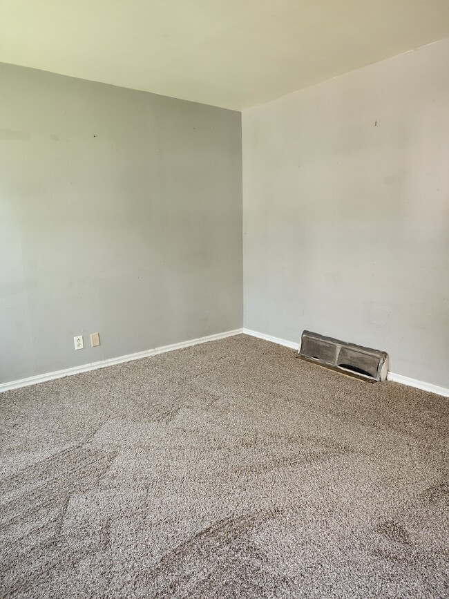 Photo - 1333 W Hudson Dr