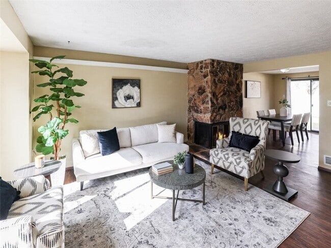 Photo - 109 Serendipity Dr