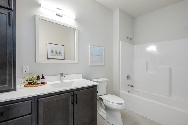 Photo - SIX65 Brookfield Apartments