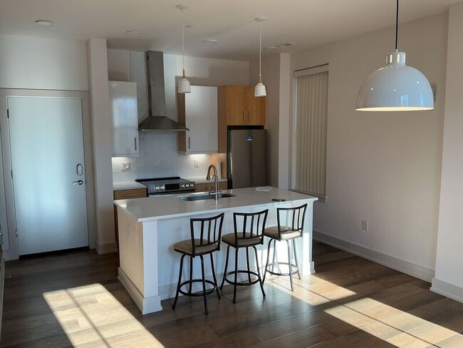 Photo - 26 W 15th St