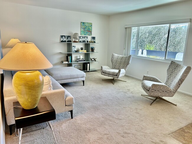 Photo - 1900 S Palm Canyon Dr Unidad 42