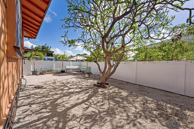 Photo - 84-973A Hana Street