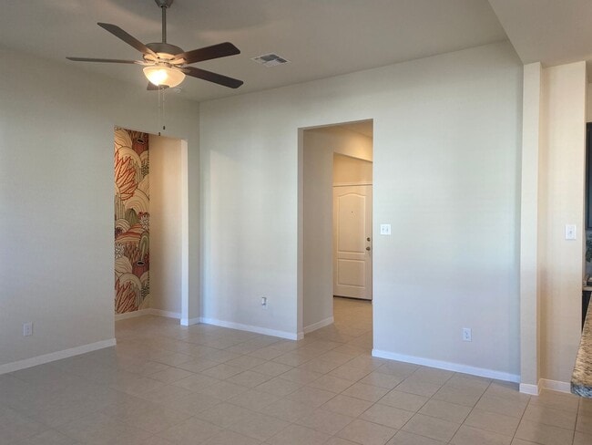 Photo - 4 BEDROOM, SHORT TERM LEASE AVAILABLE