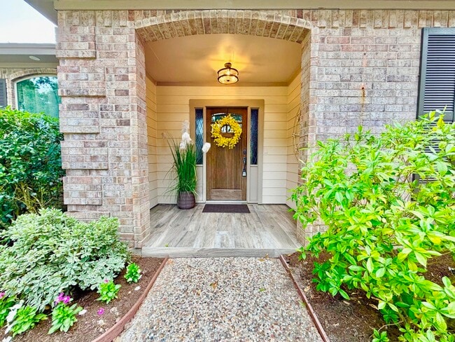 Photo - 18315 Forest Town Dr