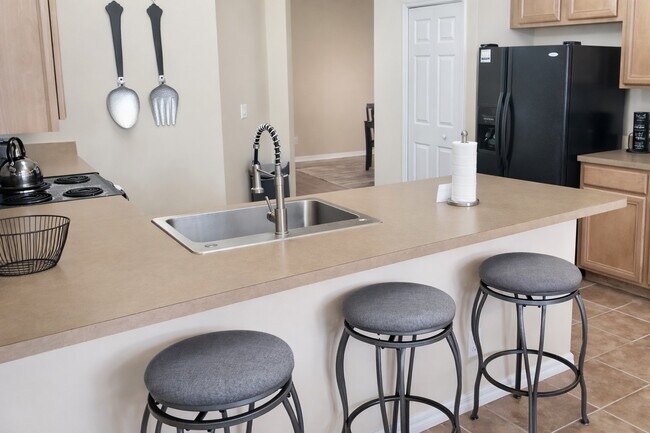 Photo - 525 Paloma Dr