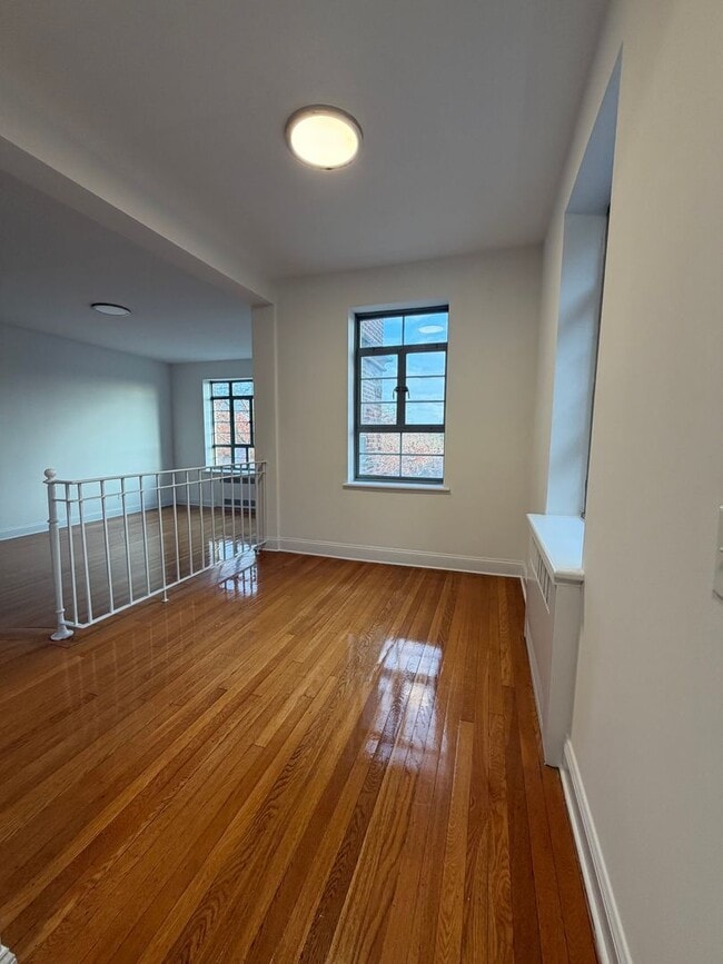 Photo - The Leslie — A Private Garden Enclave for the Modern New Yorker Unidad 33E