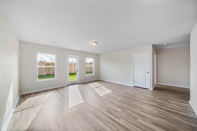 Photo - 164 Red Clover