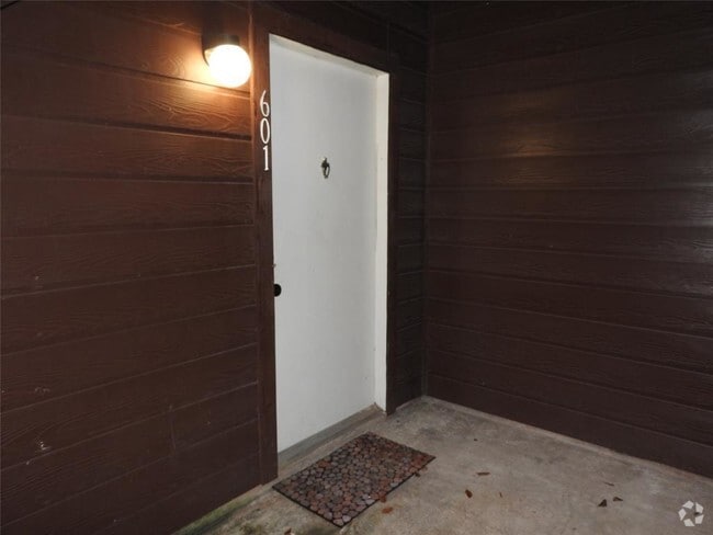Building Photo - 12905 Woodforest Blvd Unit 601 Rental