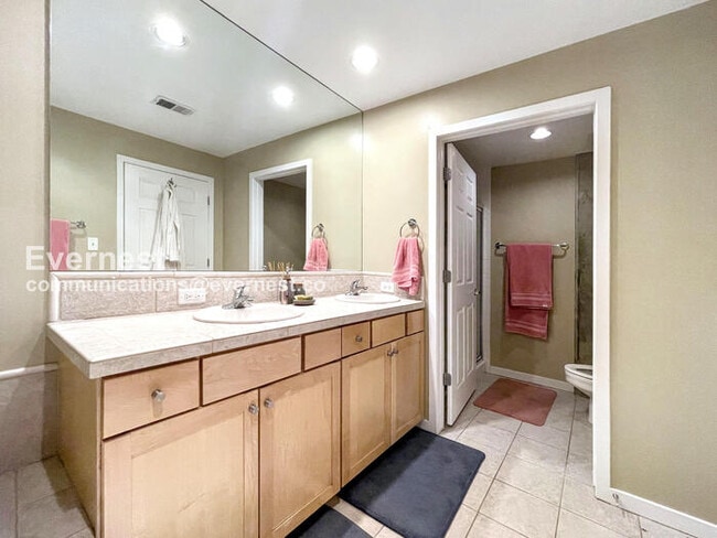 Photo - 3201 Shoshone St Unit 301