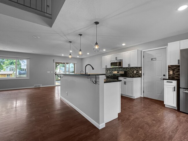Photo - 2814 Woodridge Ln
