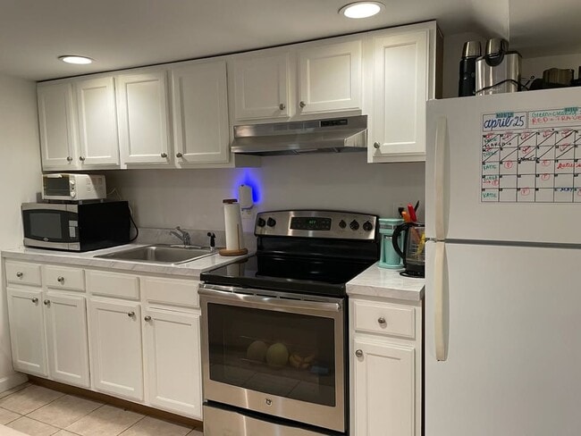 Newly redone kitchen - 4006 7th St NW