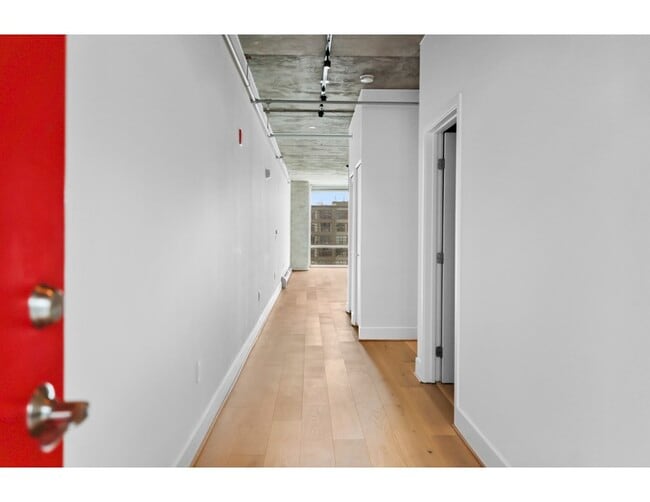 Photo - 311 Oak St Unit 732