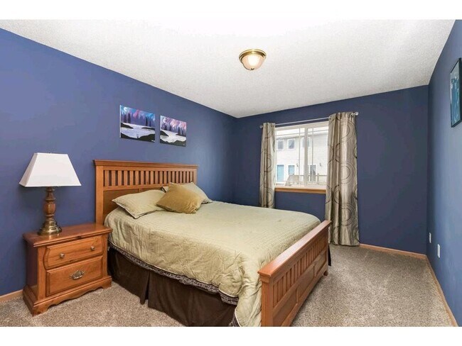 Photo - Spacious End-Unit Townhome in Savage — 3 B...