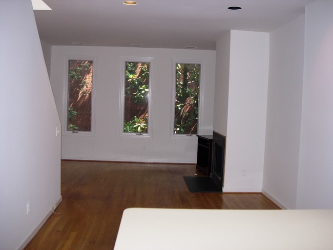 Photo - 3242 Jones Ct NW