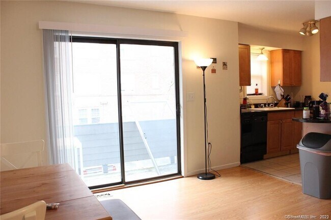 Photo - 54 Edgewood Ave Unidad 54