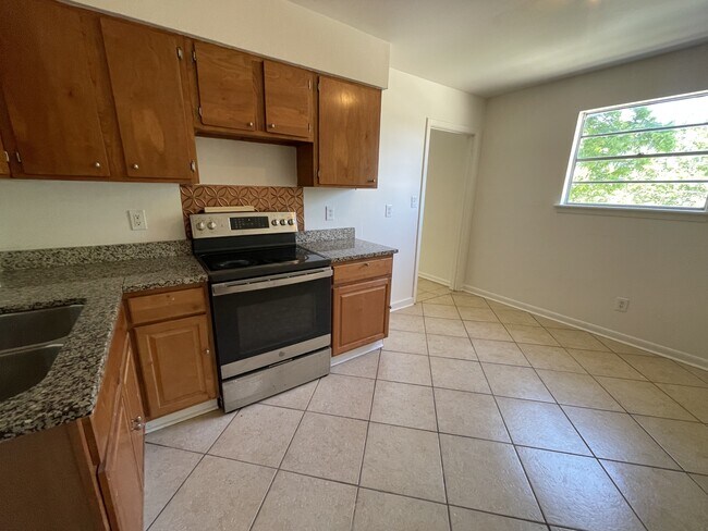 Photo - 2429 Octavia Dr