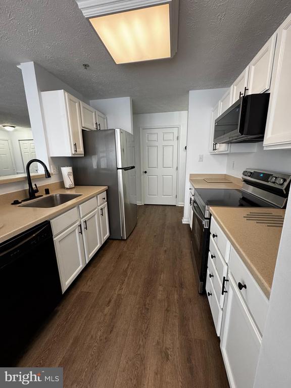 Photo - 6413 Weatherby Ct Unit D