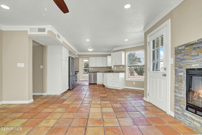 Photo - 1432 Black Ridge Dr