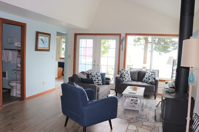 Photo - 301 Spring View Pl