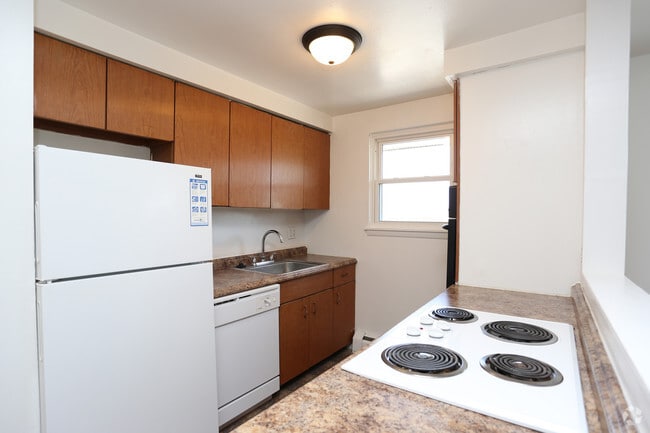 Kitchen - Swiss Village Apartments