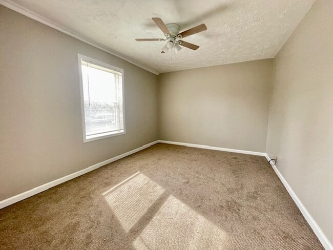 Photo - QUIET + CONVENIENT 1 Bedroom Available! Unidad 13