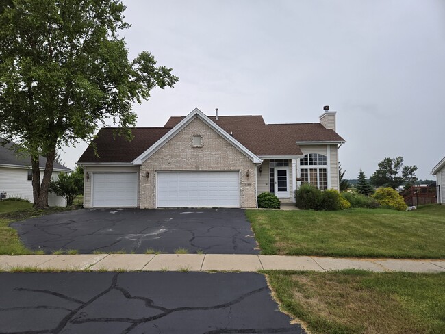 Photo - 535 Westfield Dr