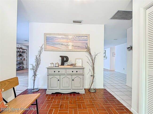 Photo - 525 15th St SW