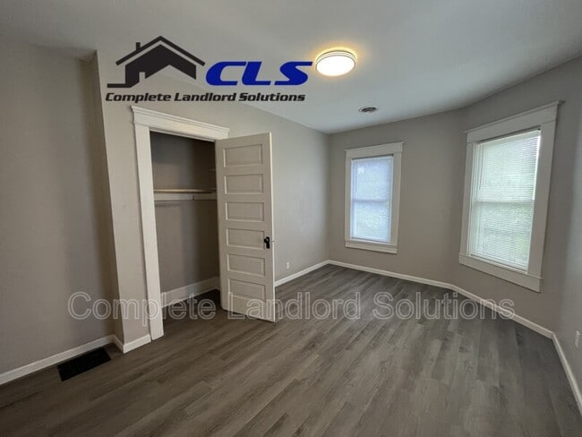 Photo - 700 S 8th St