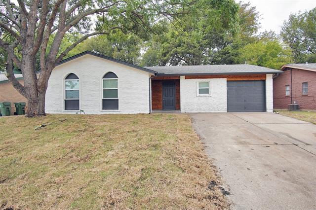 Photo - 2402 Ozark Dr House