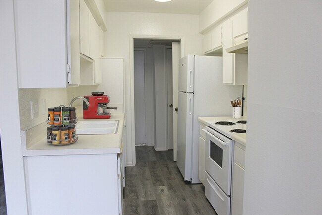 Photo - Barrington Kiowa