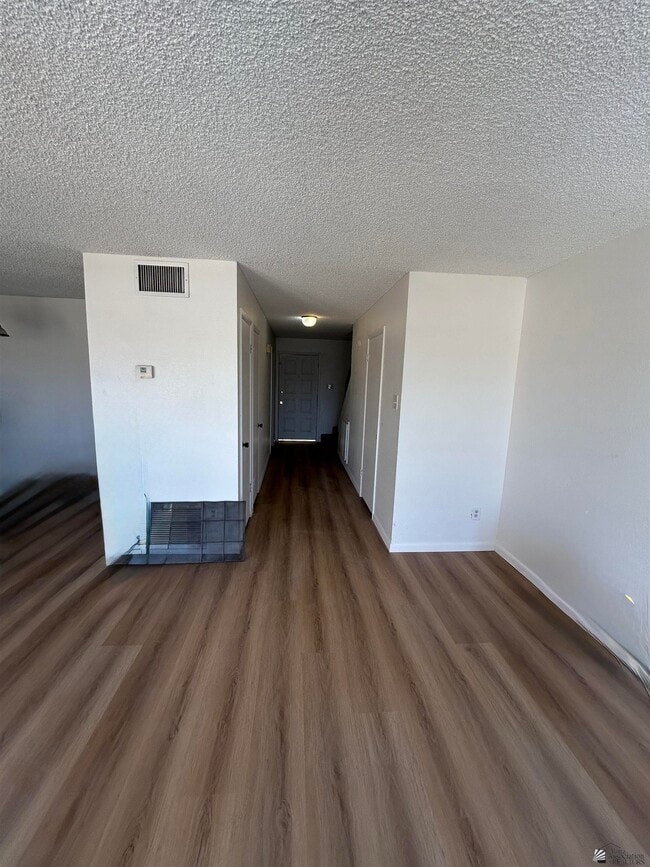 Photo - 2490 W Yowell Ct