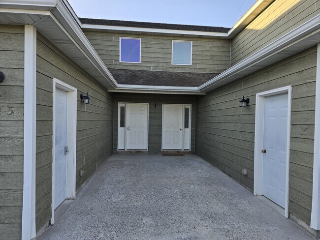 Photo - 745 Linda Ln