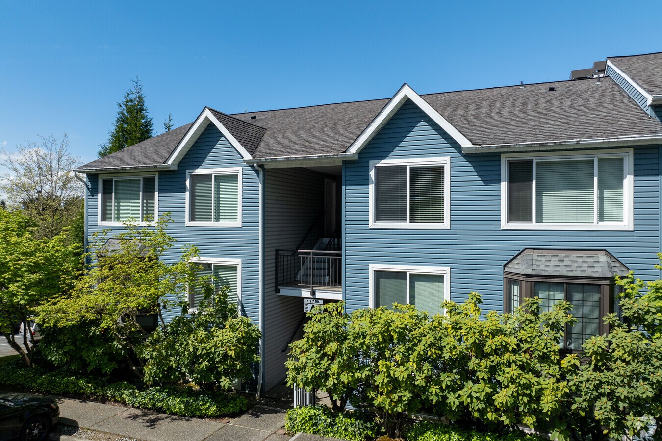 Entrance - Lexington Condominium