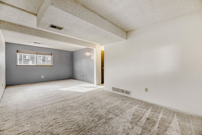 Photo - 5943 Culebra Ct