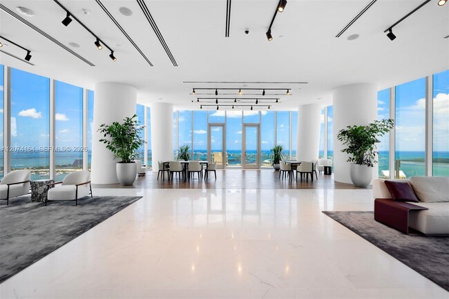 Building Photo - 300 Biscayne Blvd Way Unit 1005