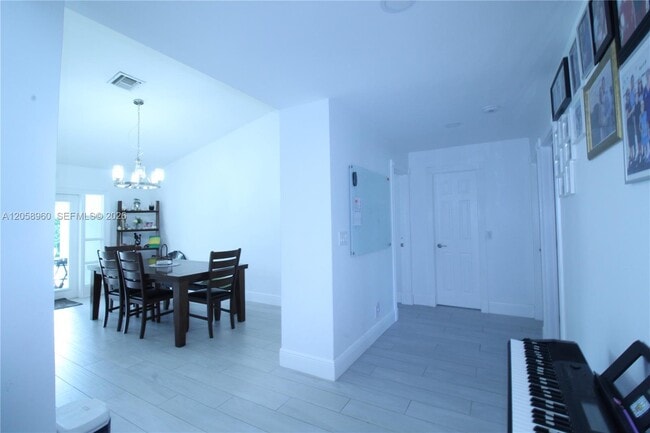 Photo - 6486 Woodbury Rd