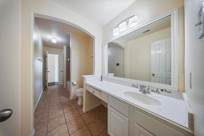Photo - 5015 Bridgecrossing Ct