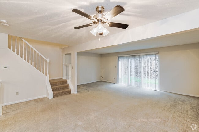 3BR,1.5BA-1,642SF - Springhouse Communities