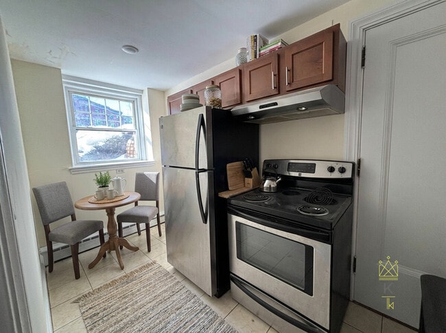 Photo - 183 Winthrop Rd Unit 2