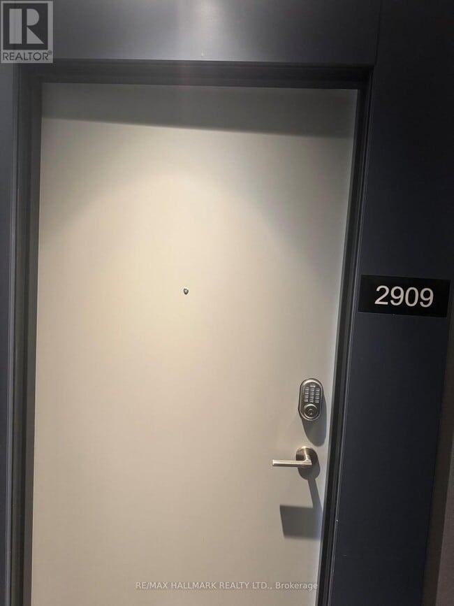 Photo - 30 Upper Mall Wy Unit 2909
