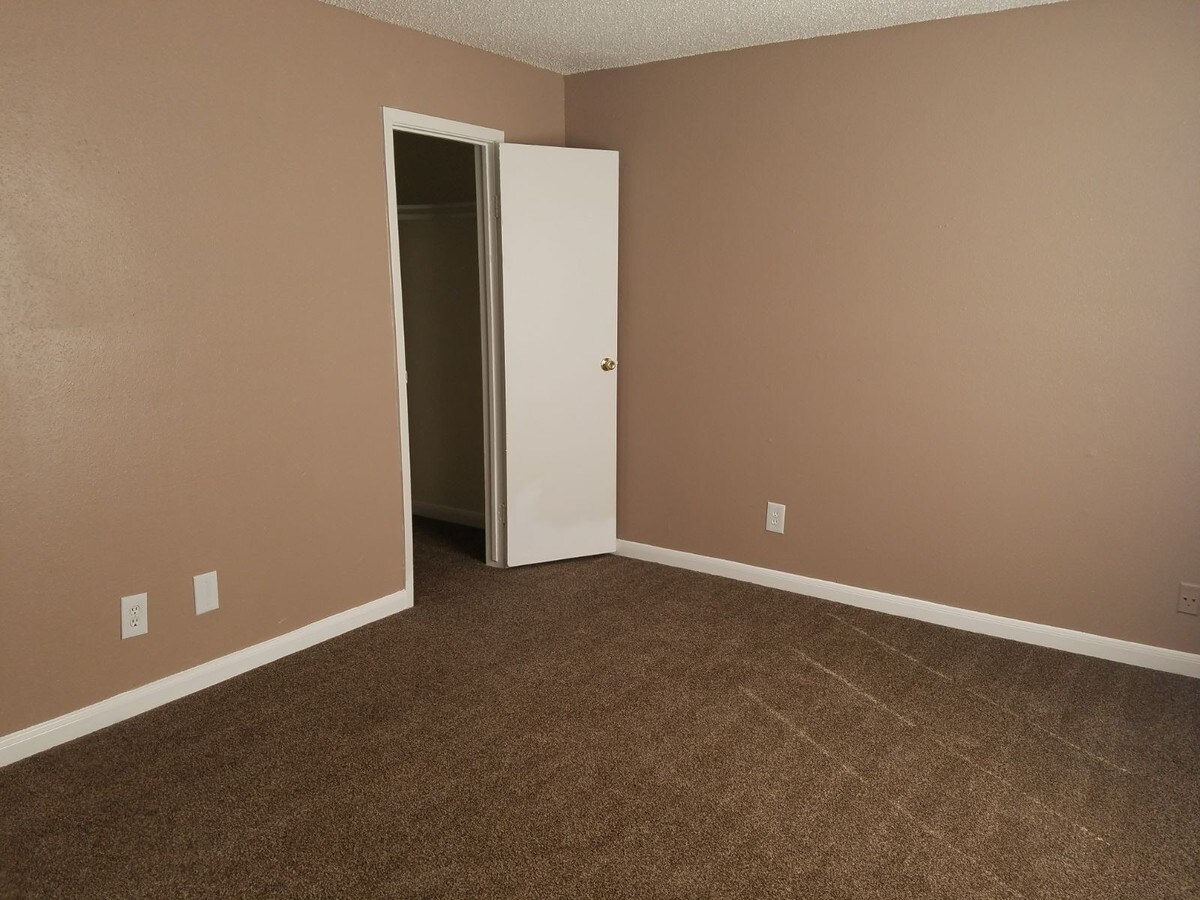 Photo - 201 Plaza Verde Dr Apartments