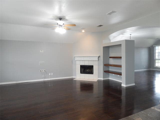 Photo - 2704 Pyramid Ln