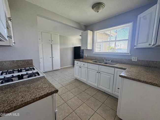 Photo - 44151 Hardwood Ave