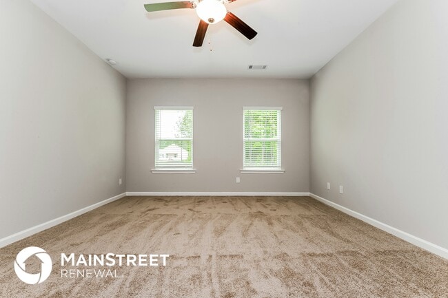 Photo - 135 Ashley Trace