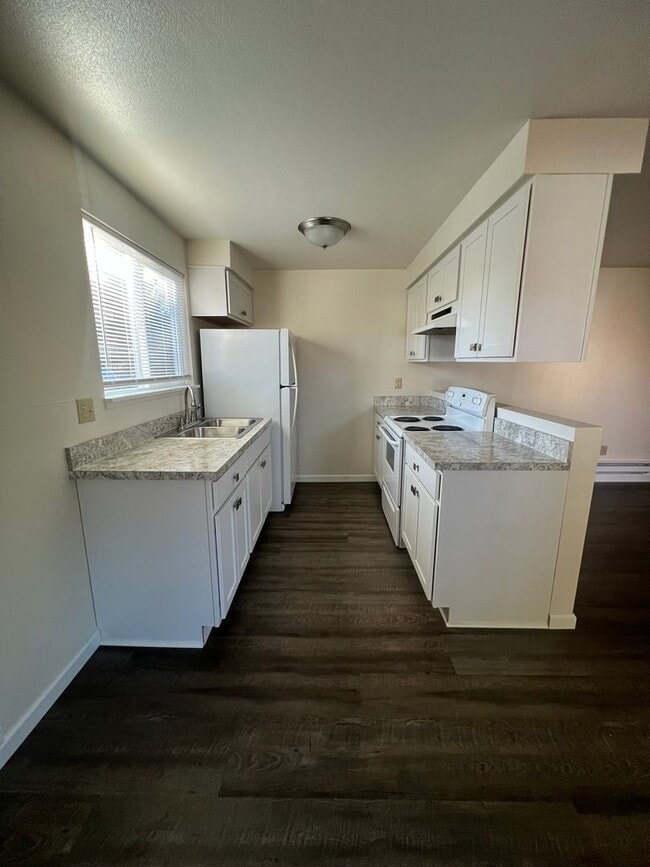 Photo - One Bedroom, One Bathroom Downstairs Apart...