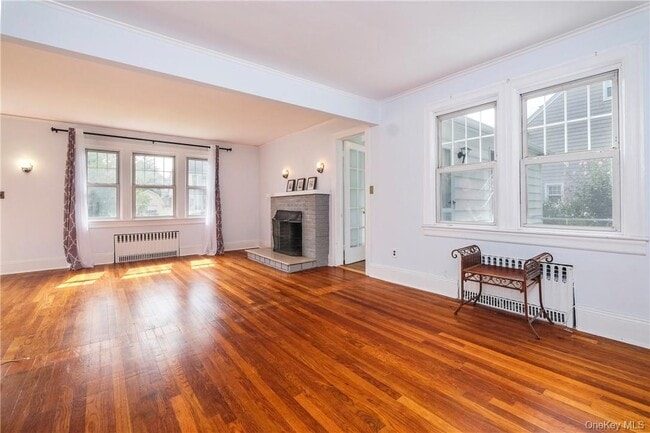 Photo - 175 Webster Rd