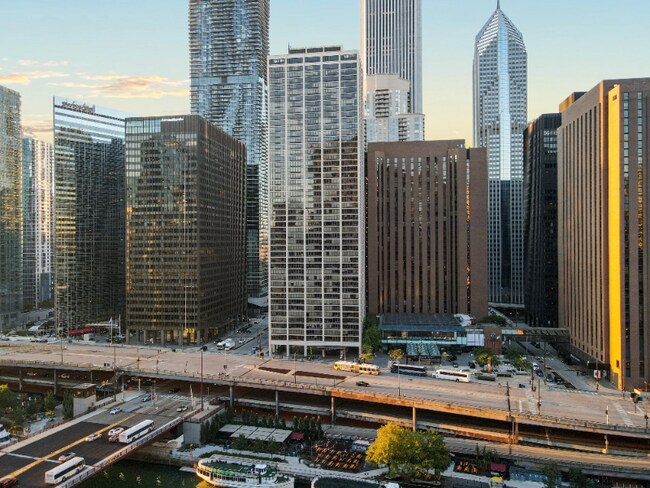 Photo - 211 E Wacker Dr