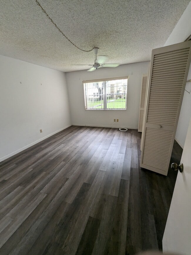 Photo - 4272 NW 89th Ave Unidad 107